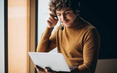 A Guide to 8 Major Differences Between Translator and Interpreter & Who to Work With